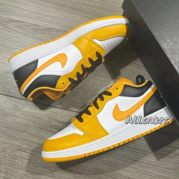 Air Jordan 1 Low GS TAXI 🚕 Shoes Sneakers - Picture 7 of 10